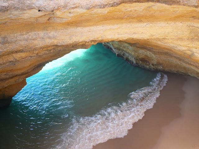 ReLife Global | Морская пещера Бенагил, Португалия