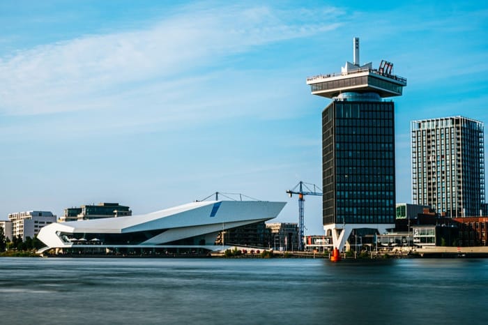 ReLife Global | 10 популярных памятников архитектуры, которые надо обязательно посетить в Амстердаме